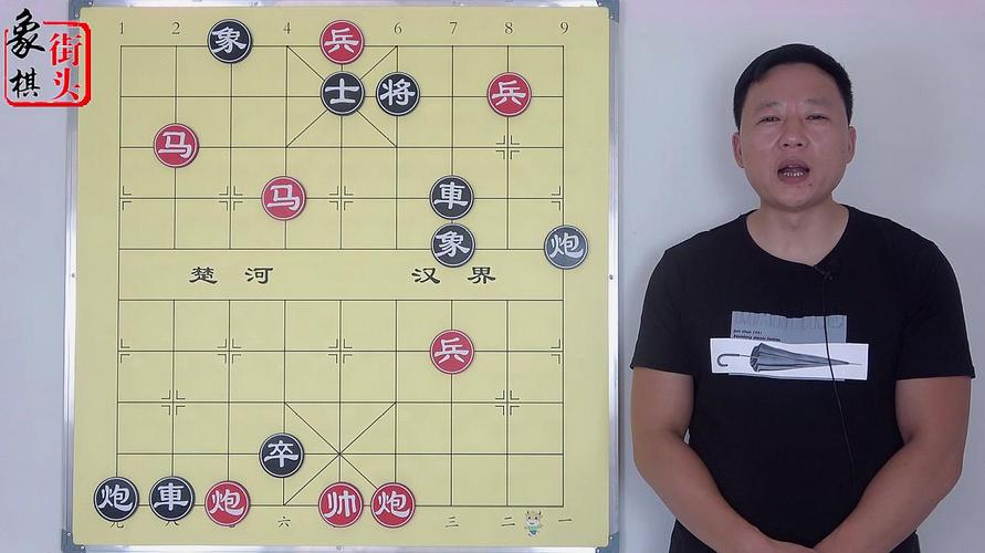 Sau lễ khai mạc có rất đông du khách đến tham quan các gian hàng trưng bày các sản phẩm tại hội chợ – Ảnh: Hoàng Nguyên.